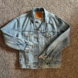 Levi’s Women’s Denim Trucker Jacket